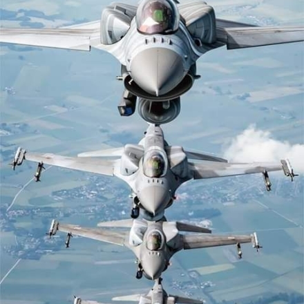 F-16 Fighter Falcons